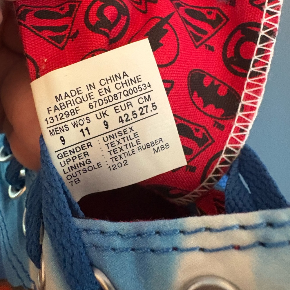 DC Justice League Converse Chuck Taylor All Star High Top 9M 11W - Picture 9 of 13